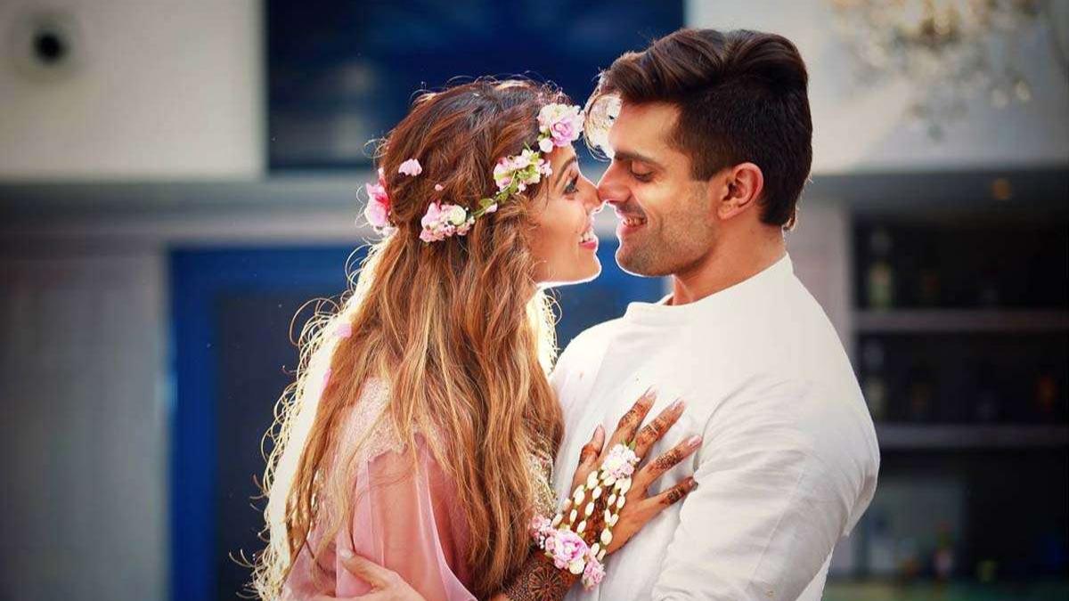 Bipasha Basu and Karan Singh Grover pre wedding photoshoot poses for couples