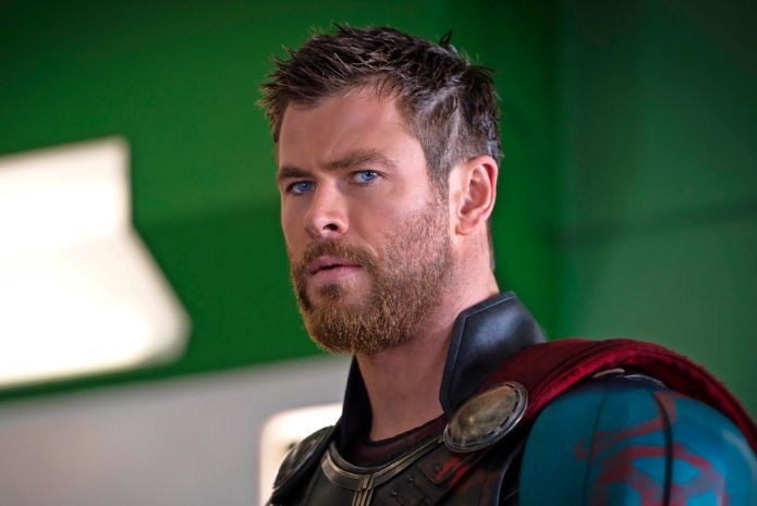 chris hemworth haircut from thor ragnarok