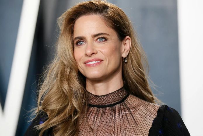 amanda peet blue eyes