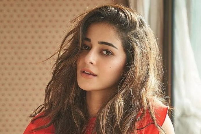 ananya pandey face shape