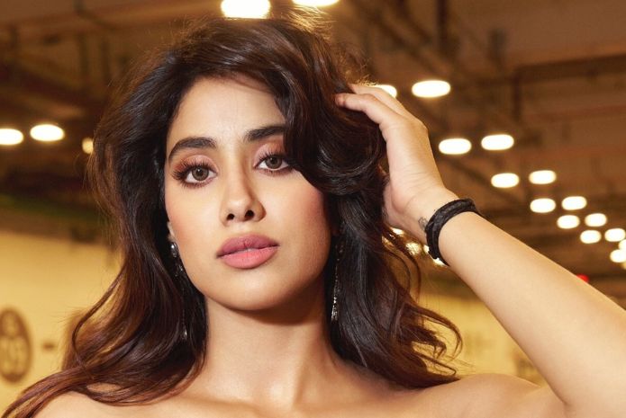 janhvi kapoor face shape