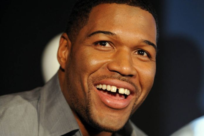 michael strahan teeth gap