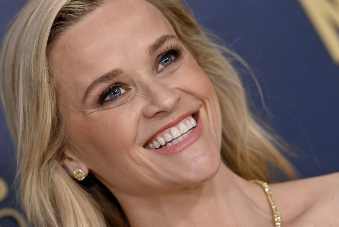 reese witherspoon teeth gap