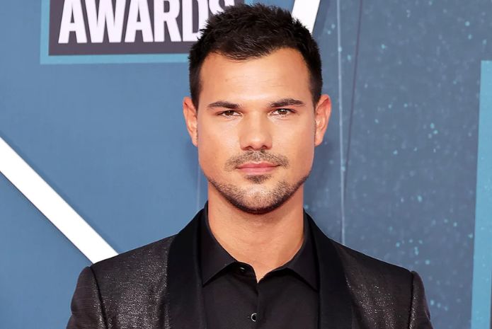 taylor lautner lazy eye look